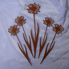 5 rostige Deko-Gartenstecker