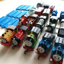 Thomas Capsule Plarail Set