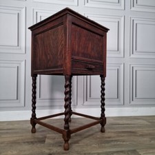 Antiker Topf Tisch Schrank