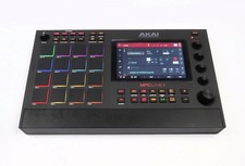 Akai MPC Live II Groovebox Sampler Workstation BUNDLE Decksaver CASE + 2J GEWÄHR