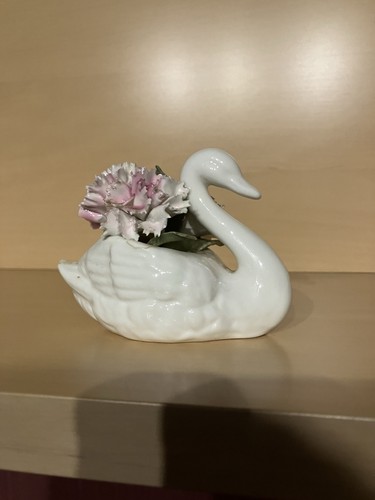 Porzellan schwanenvase - /,