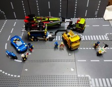 Lego City  2 LKW mit Anhänger- aus 60600 und 60254 mit Polizeiauto und Motorrad 