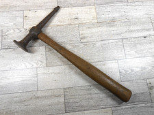 Unbranded Auto Body Picard