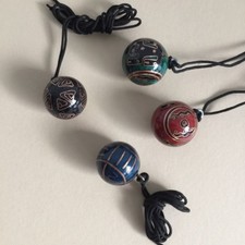 Klangkugel Kette Abstrakt