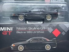 Mini GT 87 Nissan Skyline GT-R