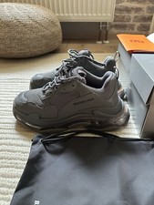 Balenciaga Triple s