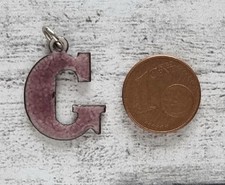 Lila Anhänger Buchstabe G