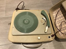 Philipps Plattenspieler NG1362 / 95a Röhren Schallplattenspieler- Hutschachtel