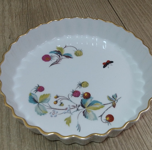 Royal worcester strawberry - royal,