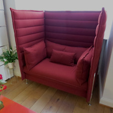 * Vitra Alcove Highback Love Seat * Laser Dunkelrot, Chrom * Sofa + Kissen * Rot