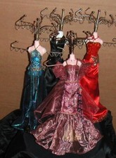 Schmuckpuppe im Abendkleid - 4 Modelle dekorative Schmuckständer zur Wahl