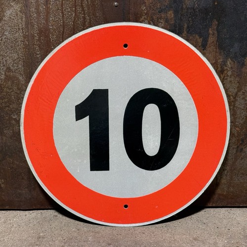 Altes verkehrsschild h - altes,
