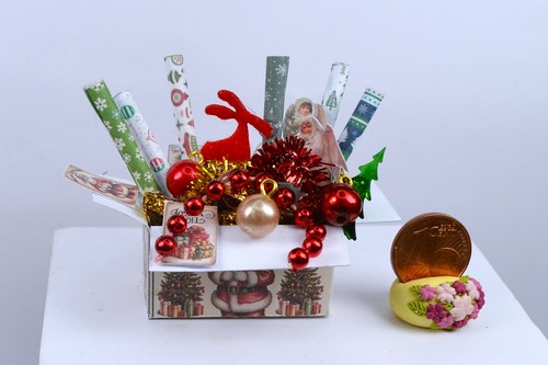 Schachtel mit allerlei - ,