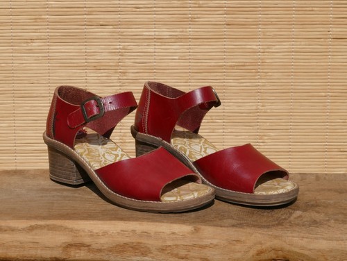 Rote sandaletten fly london - rote,