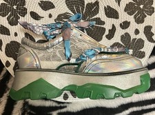 Ausgefallene Silber Sneaker