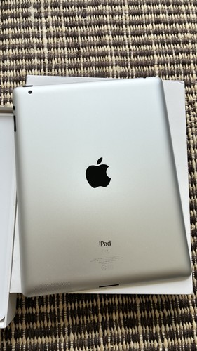 Apple ipad 2011 - apple,
