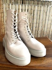 Stiefeletten & Other Stories