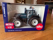 Siku Farmer 1:32 Fendt 930 Vario Vorführschlepper dunkel Grün Traktor, Schlepper