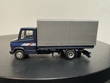 Herpa Mercedes-​Benz T2