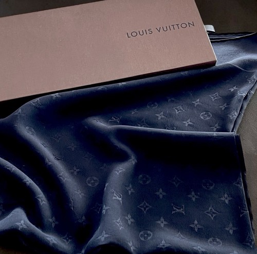 Louis vuitton tuch 100 - louis, seide