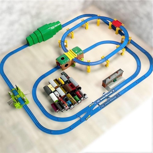 Thomas seine freunde plarail - &,