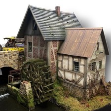 Wassermühle mit wasserrad - wassermühle,