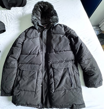 McKenzie XPR Winterjacke Schwarz – mit Fellkapuze – Größe L
