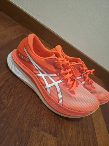 Running shoes - running,