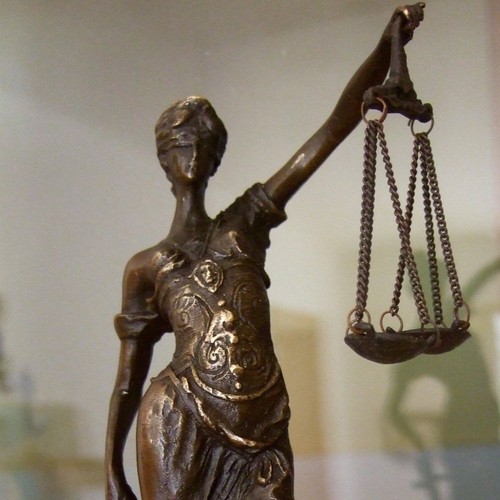 Skulptur justitia bronze - skulptur, justitia,