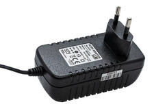 LED Trafo | Stecker-Netzteil 24V/DC 1A 24W EU-Steckdose (EB2424) 2,1mm Stecker