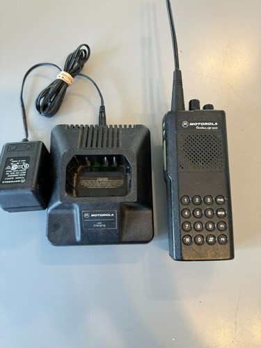 Vintage motorola radius gp300 - vintage,