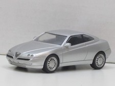 Alfa Romeo GTV in silber ohne