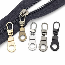 2x Reißverschlussanhänger