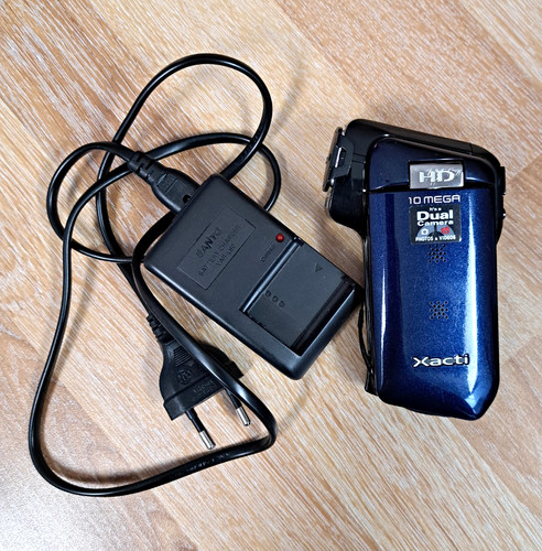 Sanyo xacti cg10 camcorder - xacti,