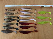 17 Gummifische / Shads in verschiedenen Farben. Alle 15cm lang