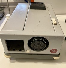 Leitz Pradovit N Diaprojektor
