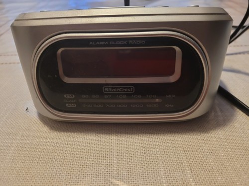Alarm clock und radio - clock, "