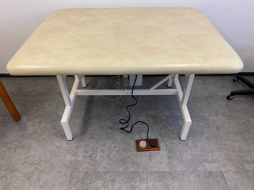 Therapieliege elektrisch - therapieliege,,