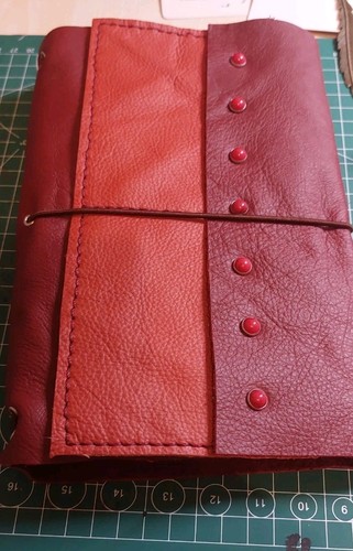 Leder