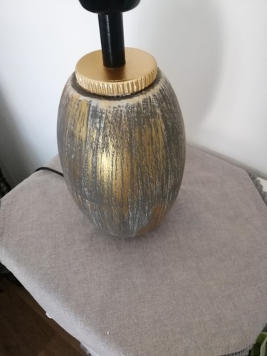 Eleganter lampenfuß aus - eleganter,
