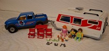 Playmobil Auto mit Wohnwagen