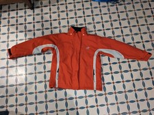 Damen Skijacke in rot, Protest