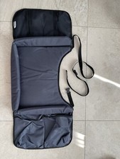 Hauck Play on Me Spieltisch für Autositz, Reise-Tablett zum Spielen, Grau