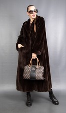 15571 GLAMOROUS REAL SHEARED