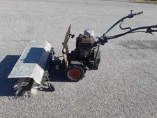 Agria 400E als Schmutz- und Schneekehrmaschine eingerichtet, gebraucht