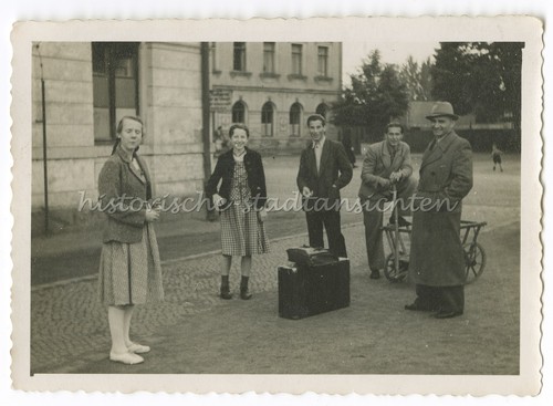Jungen und mädchen mit - jungen,
