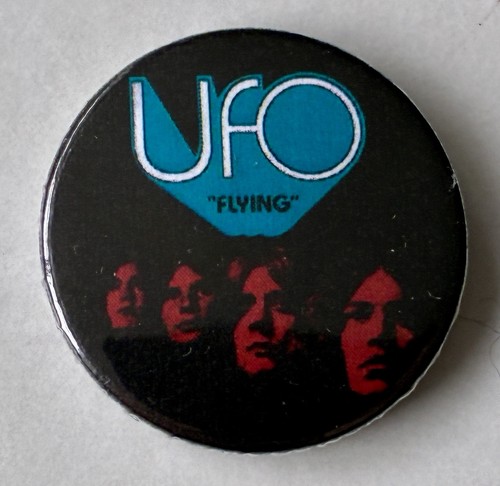 Ufo flying old metal button - old,