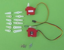 2 Multiplex Servos Micro Digi in Superzustand, wie neu. mit Zubehör