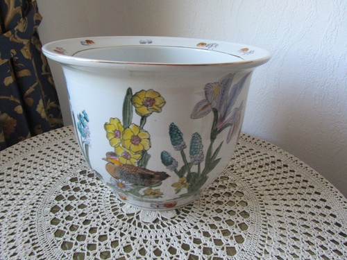 Sehr dekorativer blumentopf - sehr,