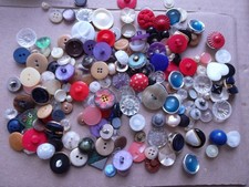 Lot  alte  bunte Knöpfe  wie